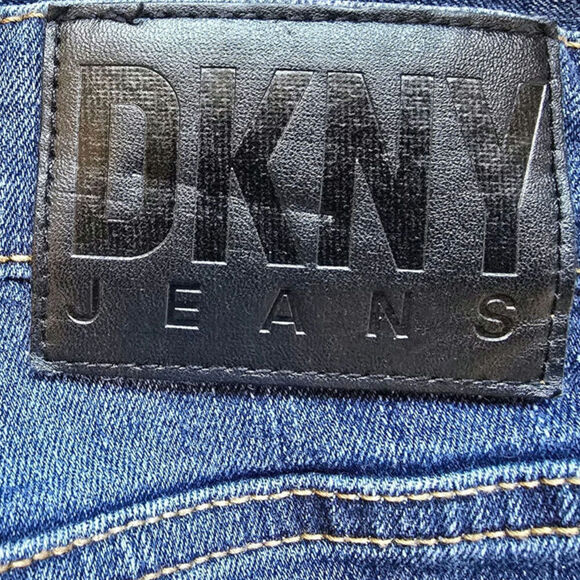 DKNY WAVERLY JEANS STRAIGHT LEG WAIST 32 SIZE 14 STRETCH  BLUE DENIM - Picture 7 of 7